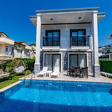 Salkim- 4 Bedroom Holiday Villa In Oludeniz Fethiye Exterior photo